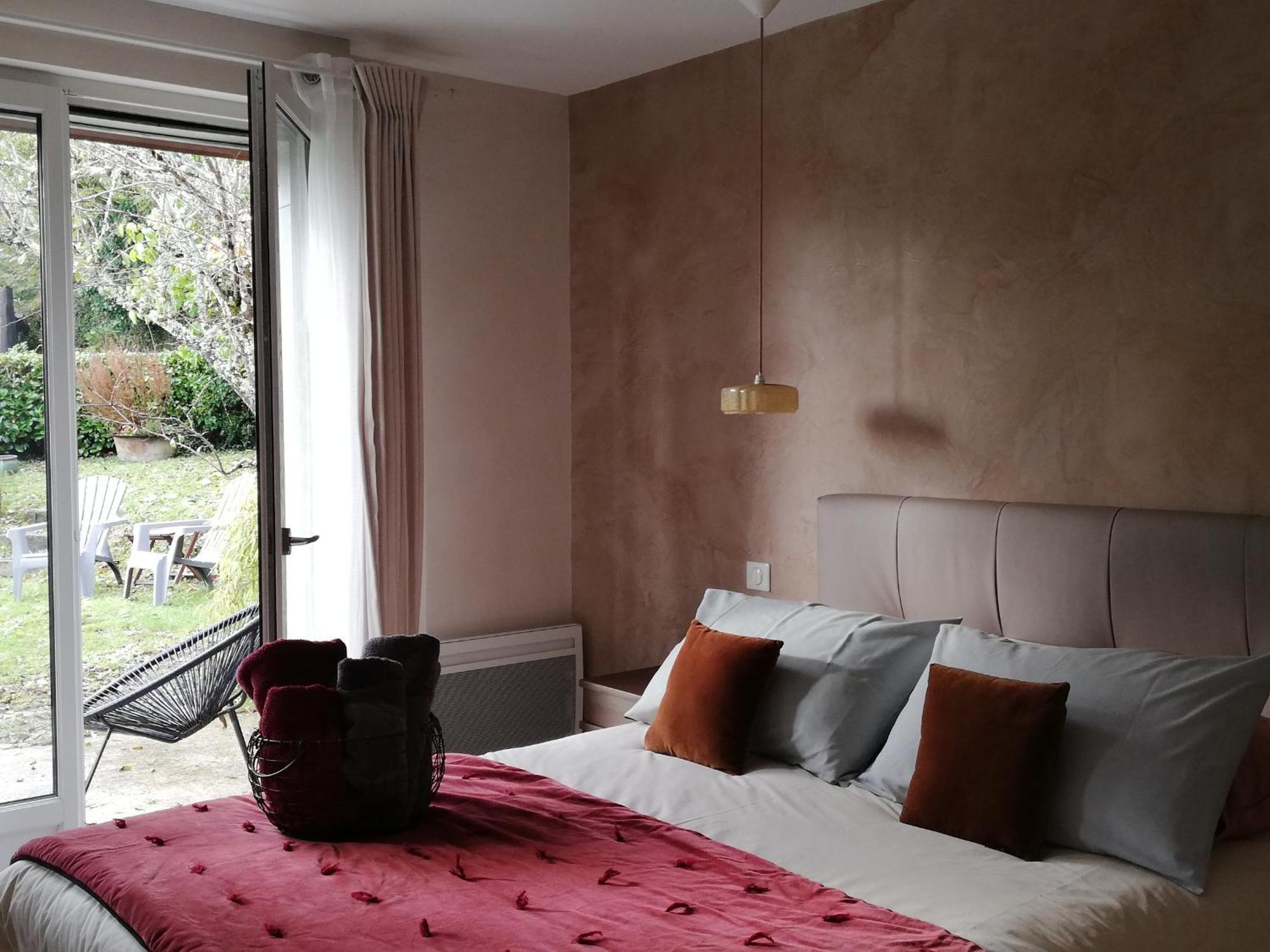 Les Perluetes Hotel Carennac Eksteriør billede
